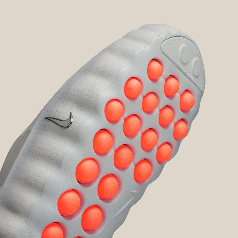 Nike Mind 001